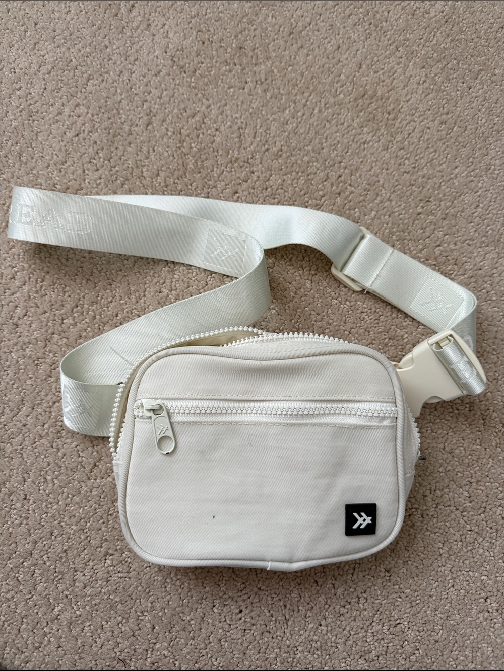 White Thread Wallets crossbody bag